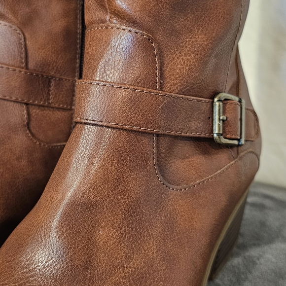 *NWOT Frye Rich Brown Stacked Heel Boots - Picture 6 of 15